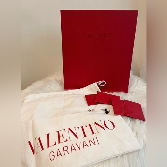 Authentic Valentino Garavani 100mm Black Patent Leather Caged Slingback Heels - Picture 12 of 13